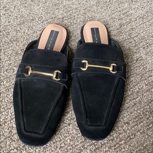STEVEN by Steve Madden black and gold slides